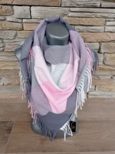 Krásný šátek - tvar čtverec - růžový